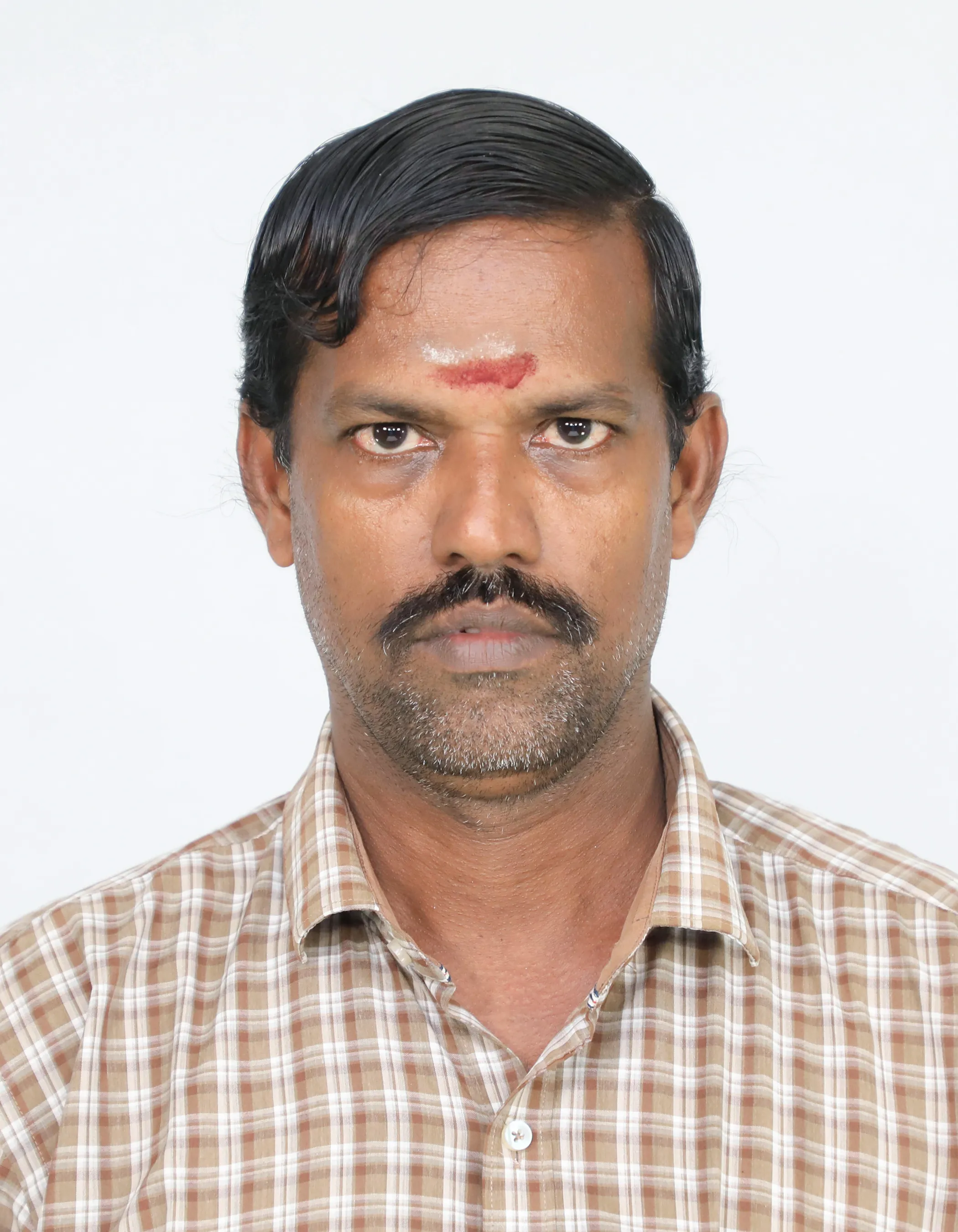 Shri B. Velmurugan